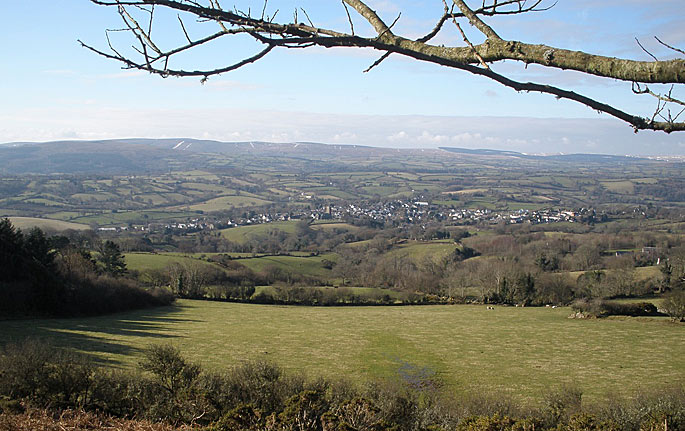 Moretonhampstead from Mardon Down and Dartmoor in the distance